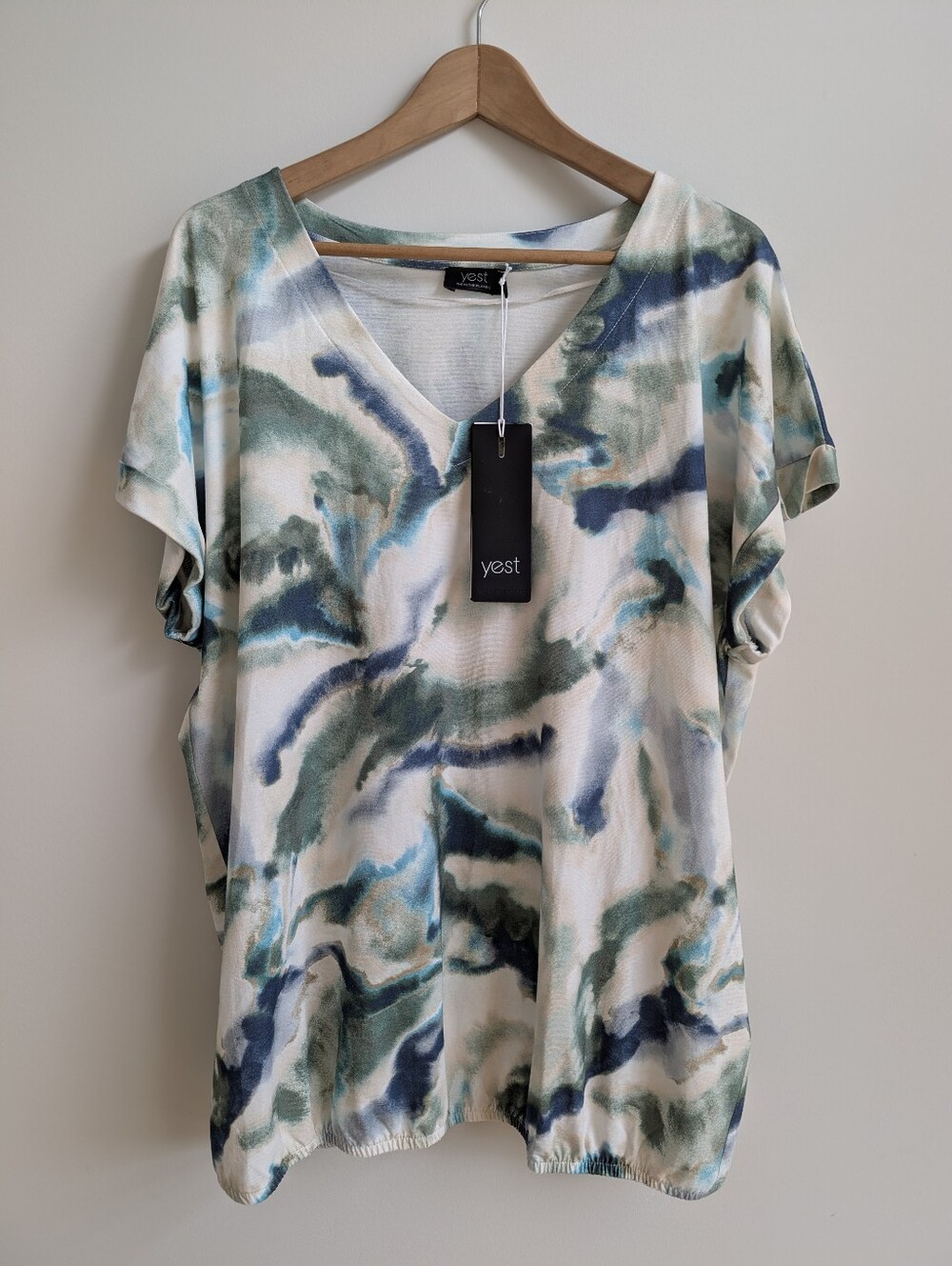 Yest Netherlands Size 12 Abstract Watercolour Thick Viscose Knit Tee Top